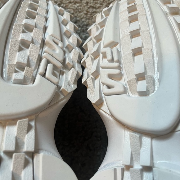 NWOT FILA Women’s Disruptor II Tie Dye Platform Sneakers U.S. Size 8.5 - Picture 6 of 12